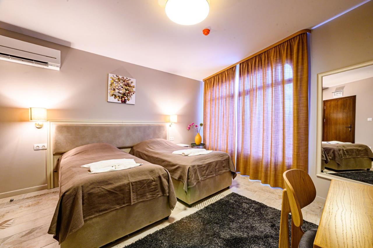 Antique Boutique Hotel Pavel Banya Dış mekan fotoğraf