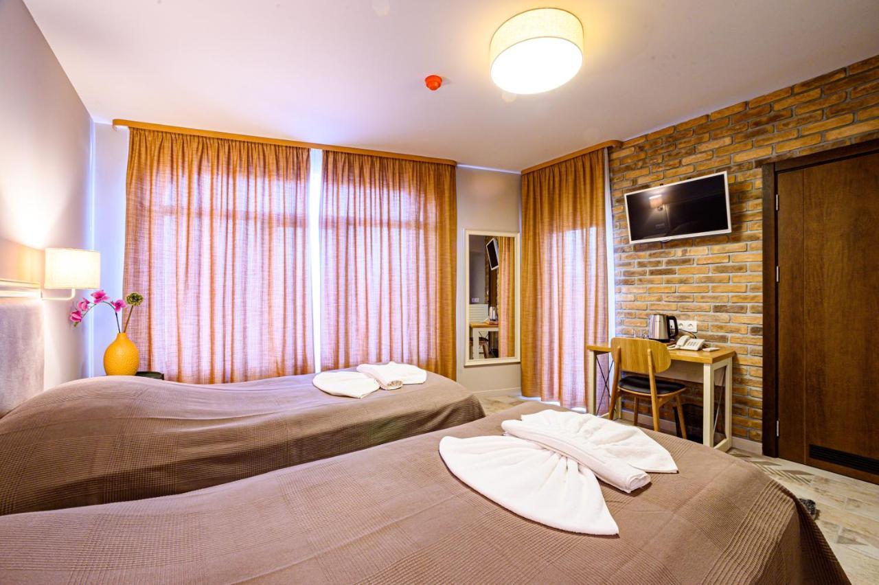 Antique Boutique Hotel Pavel Banya Dış mekan fotoğraf